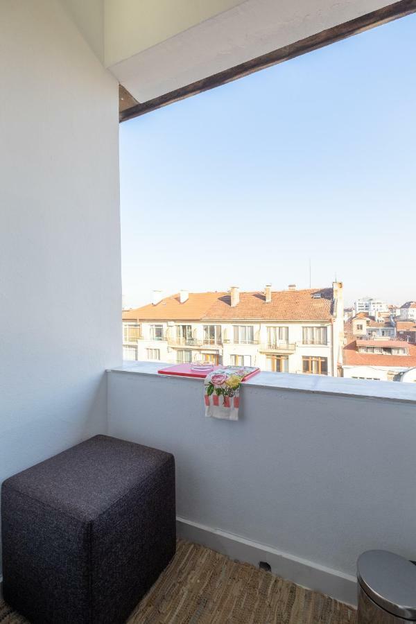 Vitosha Blvd Luxury 2-Bedroom, 2-Bathroom With Balcony Sofia Exterior photo
